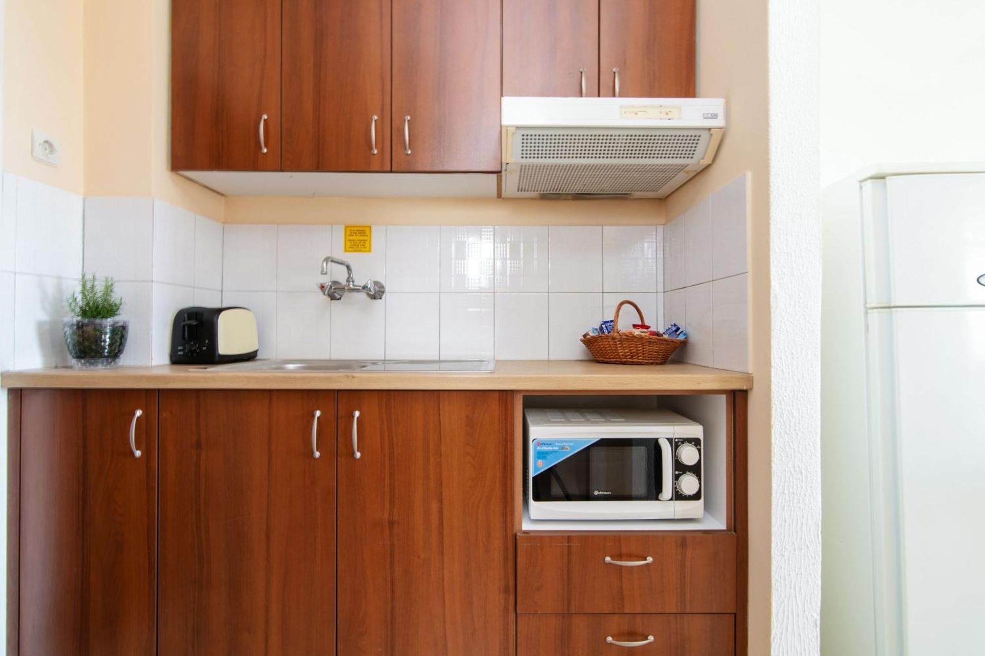 Sunbliss Studios & Apartments อาลีเกส ห้อง รูปภาพ