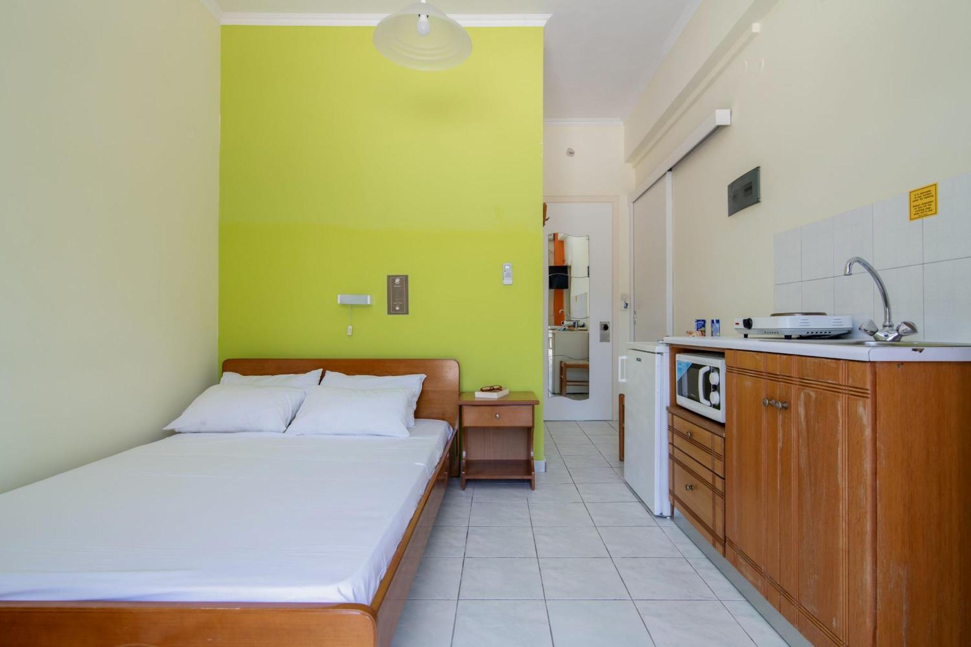 Sunbliss Studios & Apartments อาลีเกส ห้อง รูปภาพ